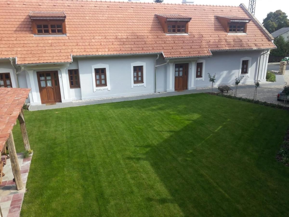 Arácsi Vendégház Balatonfüred Extérieur photo