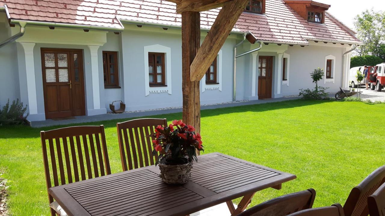 Arácsi Vendégház Balatonfüred Extérieur photo